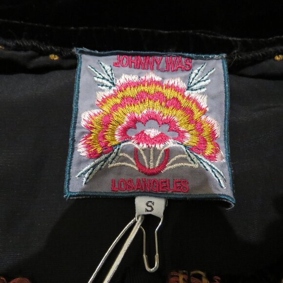 JOHNNY WAS Elim Velvet Peasant Blouse in Black Floral Embroidered Boho NWT - Picture 14 of 15